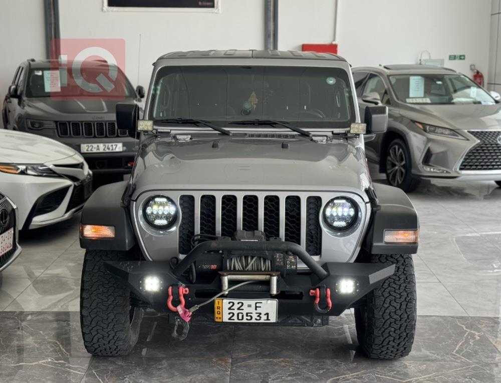 جيب جلاديتور